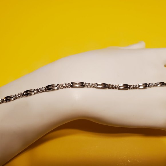 BRAND  NEW  DIAMOND  TENNIS  BRACELET  14K  WHITE  GOLD - Picture 4 of 8